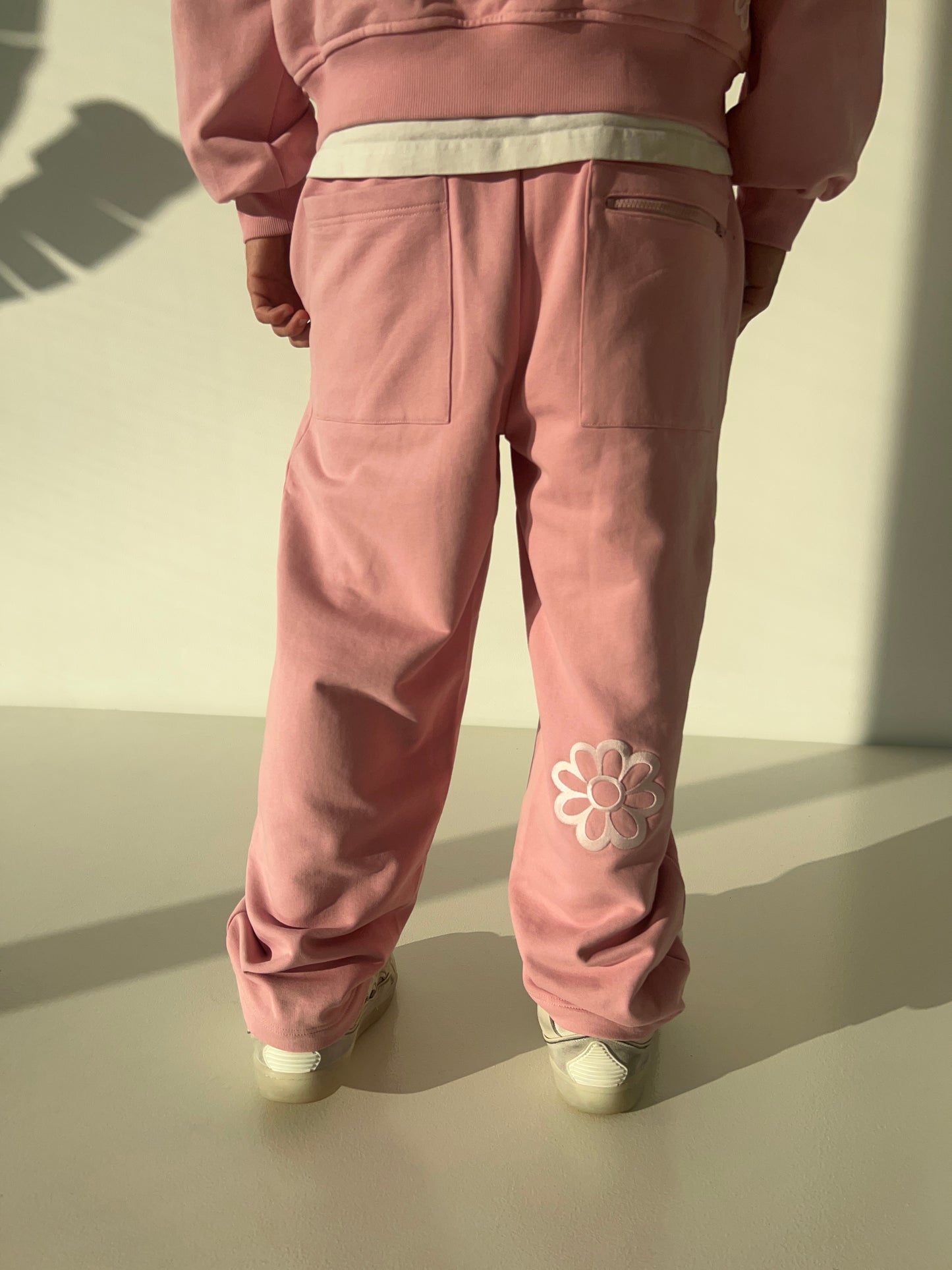 wori flower straight leg sweatpants pink